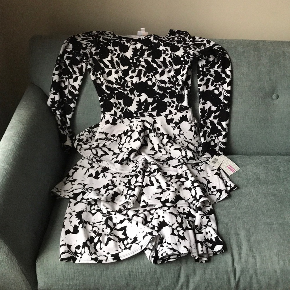 NWT Medium Georgia dress LuLaRoe